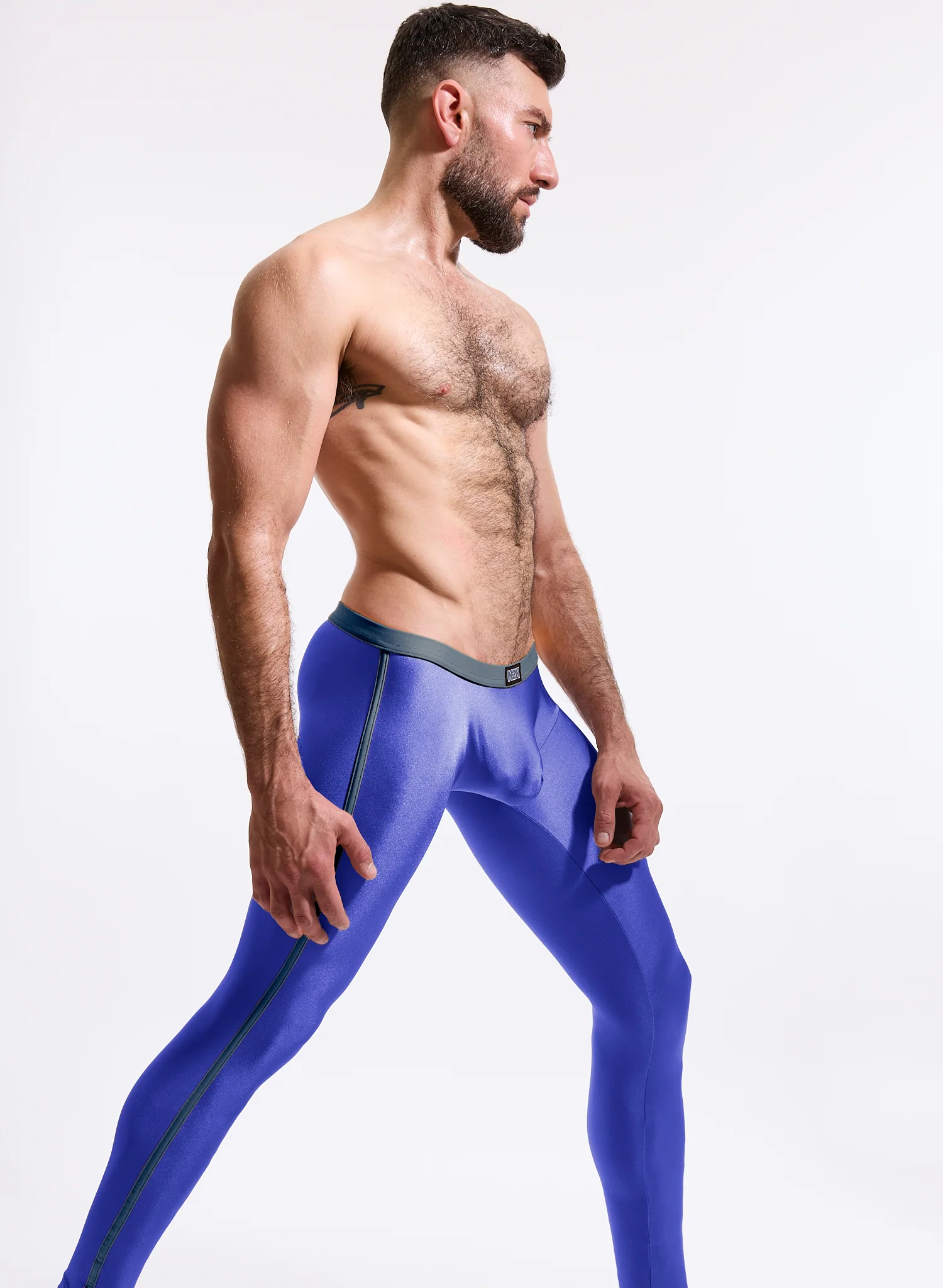 DB25 Dolphin Tight - Image 5