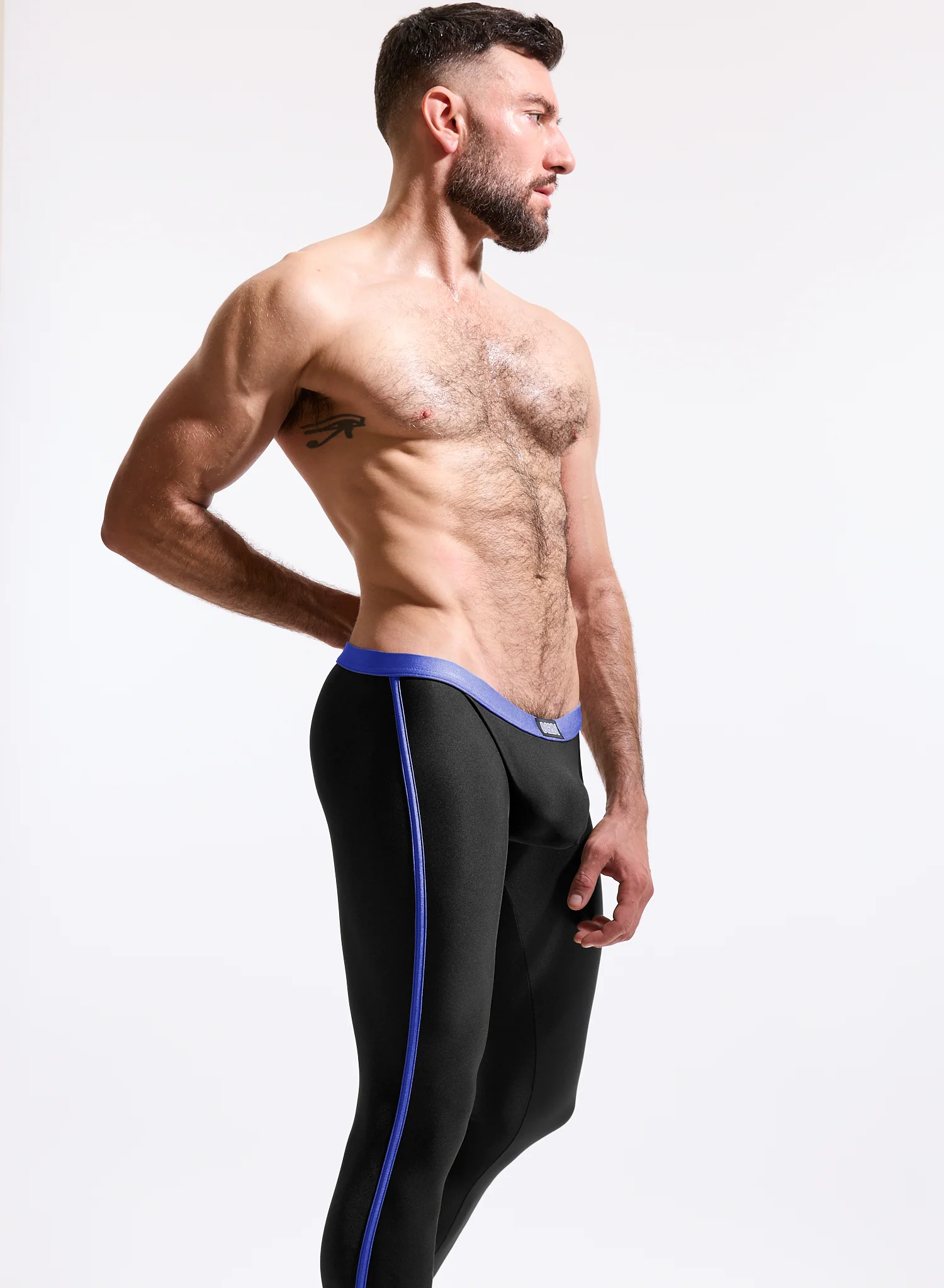 DB25 Dolphin Tight - Image 6